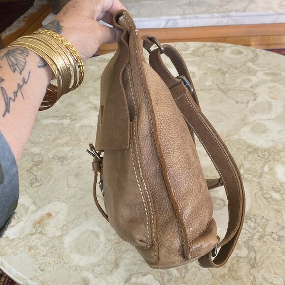 Roots Raiders Convertible Pack Tribe Leather Unisex Medium - Picture 10 of 14